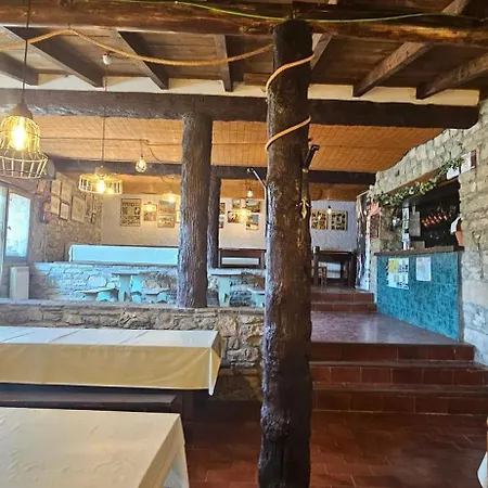 度假居 Spacious House In Paules De Sarsa, 1000 M², Pool Santa Maria Lanuez