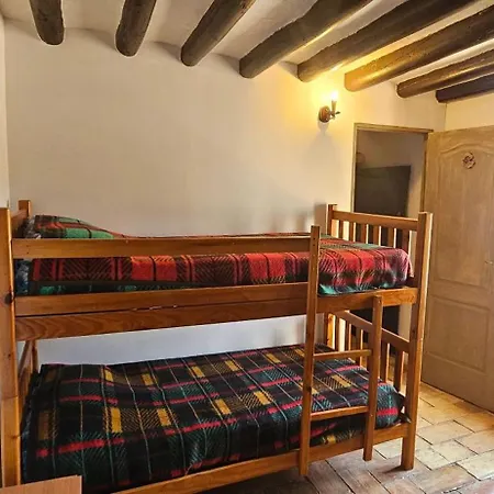 Spacious House In Paules De Sarsa, 1000 M², Pool