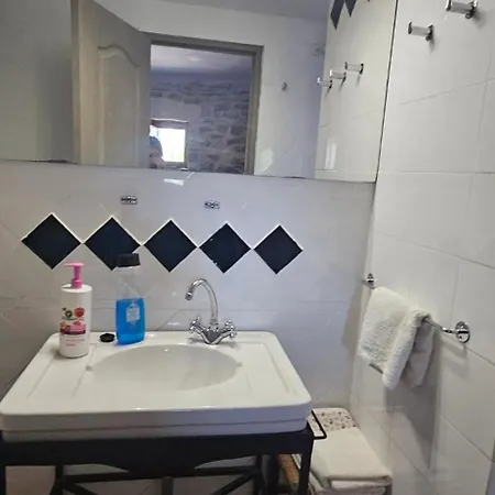 度假居 Spacious House In Paules De Sarsa, 1000 M², Pool