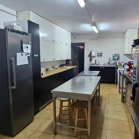 Spacious House In Paules De Sarsa, 1000 M², Pool 度假居 *